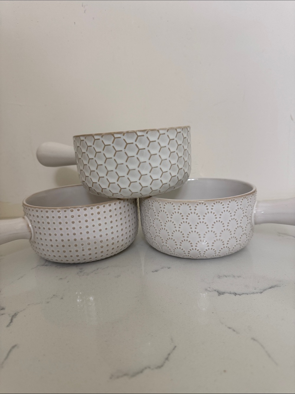 French Onion Soup bowls by Le Tauci with Textured Pattern - 3 Piece